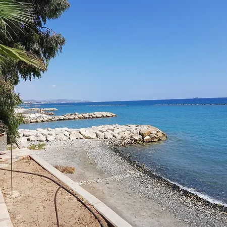 Apolondia Luxury Beach Apt