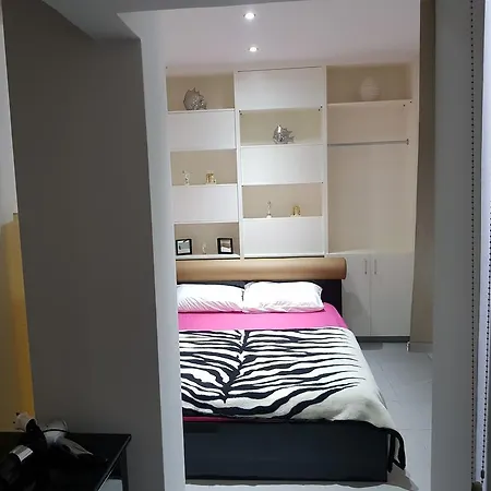 Apolondia Luxury Beach Apt Apartment Limassol