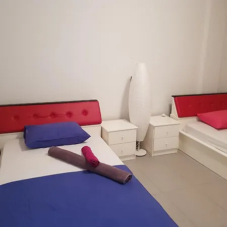 Apolondia Luxury Beach Apt Appartement Limasol